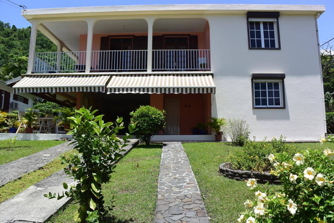 Apartamento Chez Momo et Dany Deshaies Exterior foto