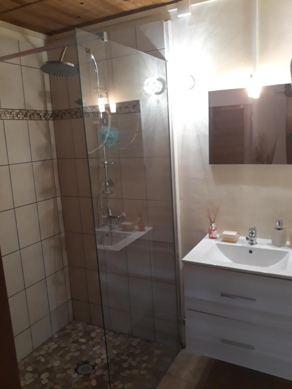 Apartamento Chez Momo et Dany Deshaies Exterior foto